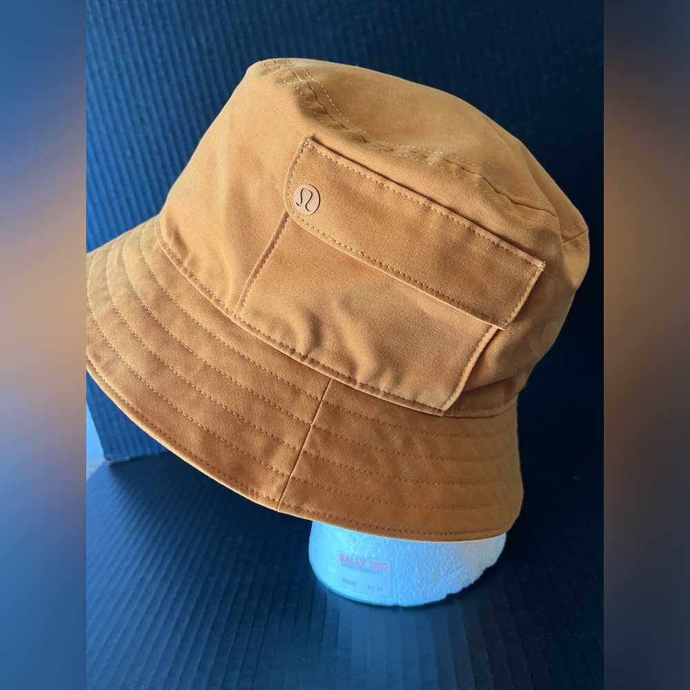 Lululemon Orange Women’s On My Level Bucket Hat With Pocket